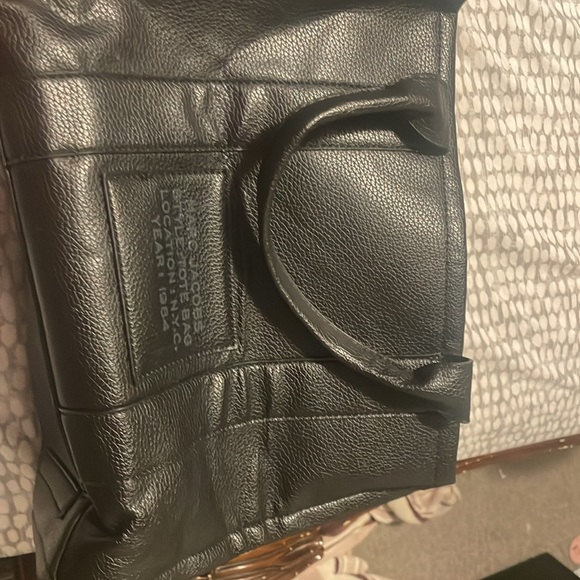 Black Marc Jacobs the tote bag - Picture 3 of 3